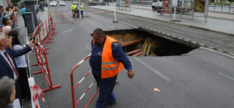 Nemsokára nyoma sem lesz a Fővám téri gigagödörnek