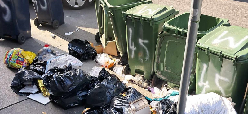 Terézváros szigorított a kukák kihelyezésének szabályain a „palackvadászat” miatt