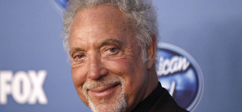 Tom Jones is érintett: "A zeneiparban is széles körű a zaklatás és az erőszak"