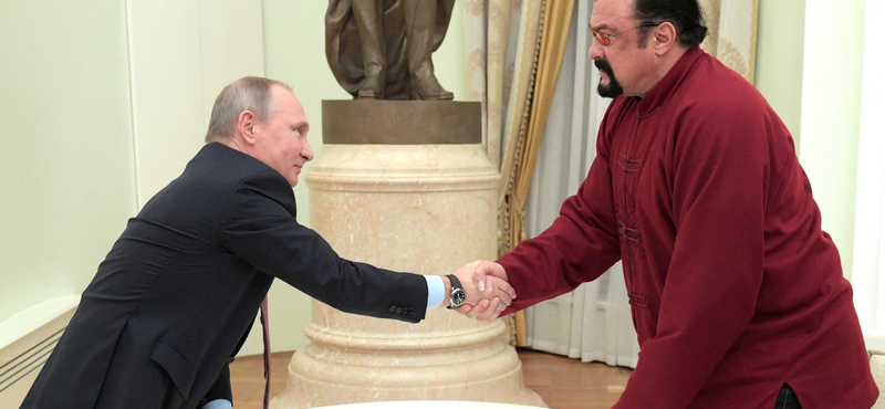 Steven Seagal dokumentumfilmet forgat a Donbaszban