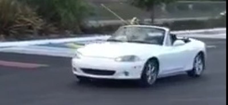 Egy trombitától lesz igazán jó hangja a Mazda MX-5-nek – videó