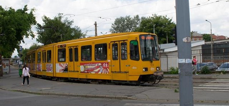 Kicsit átvariálták a Futár-kijelzőket