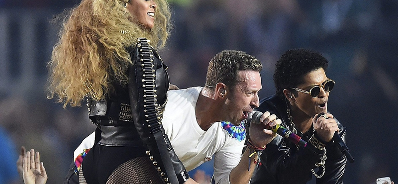 Videó: Beyoncé ellopta a show-t a Coldplay elől a Super Bowl szünetében