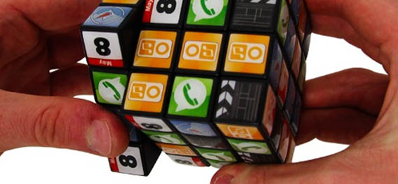 Hogyan néz ki a Rubik kocka és egy iPhone szerelemgyereke?