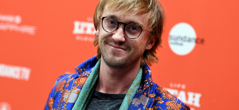 A varázslóvilág beskatulyázta Tom Feltont – jön magyarul a Harry Potter-szereplő memoárja