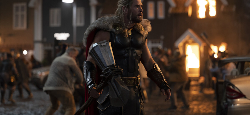 Sztárparádéval és végre a főgonosszal együtt itt az új Thor-film hosszú előzetese