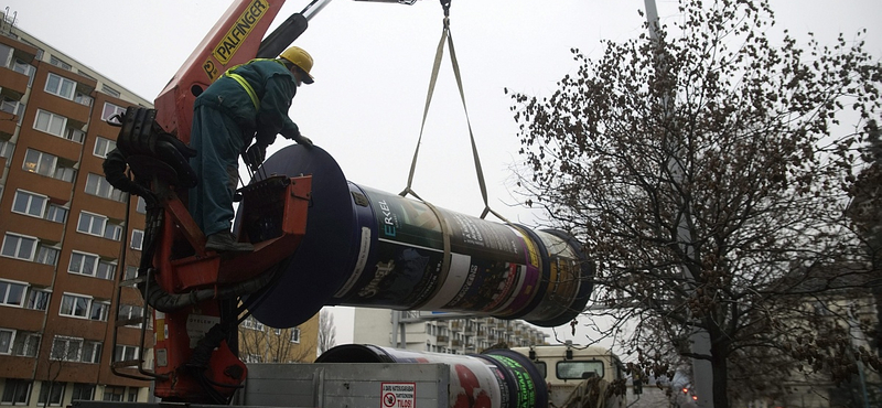 Simicskáék első fokon megnyerték a hirdetőoszlop-háború pert