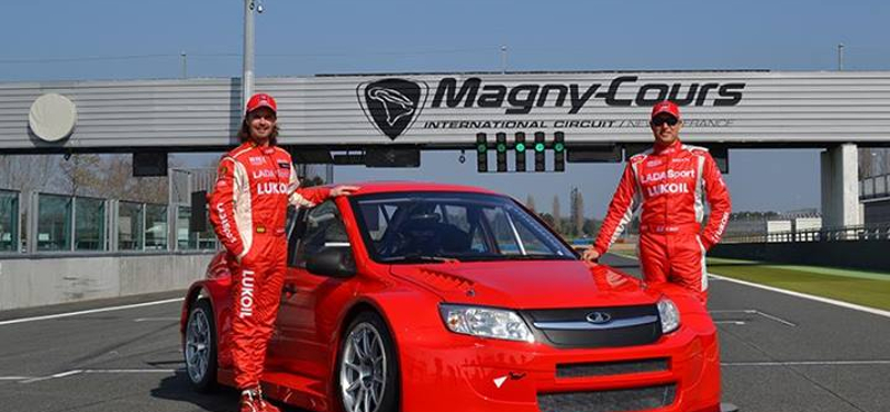 Itt a Lada, amellyel Micheliszt szeretnék elkapni a WTCC-ben