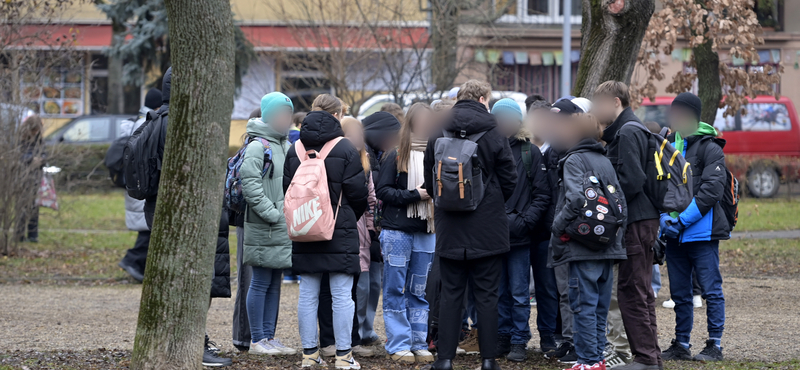 A szlovák rendőrség nem sokra jutott a bombariadókkal kapcsolatban, a magyar hatóságok mégis tőlük kérnek segítséget