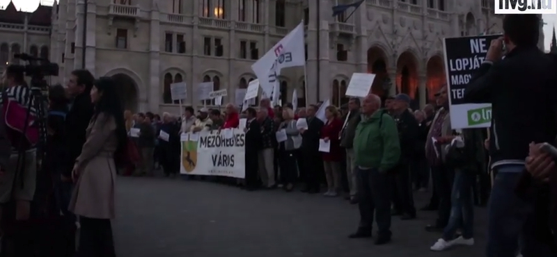 Videó: "A hülye magyarok nem értik, hogy éhen fogunk halni"