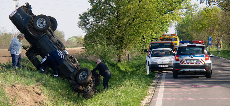 Ijesztő fotók érkeztek a reggeli nagydorogi balesetről