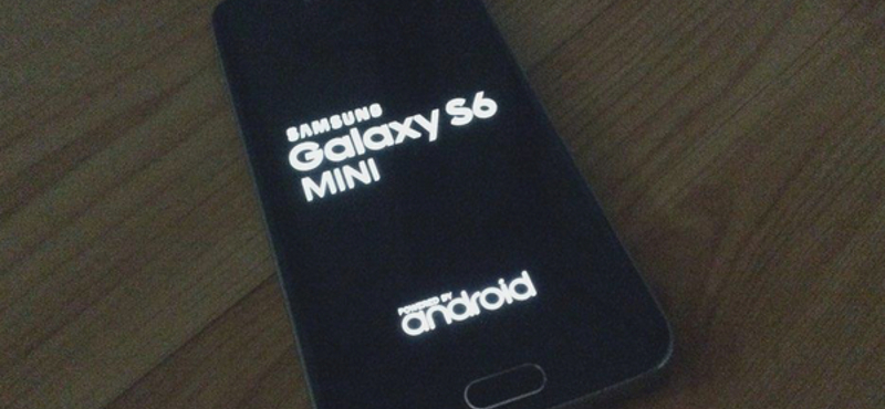 Nagynak tartja a Galaxy S6-ot? Jön a miniváltozat