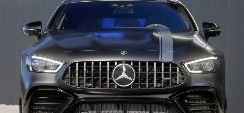 880 lóerős lett a legújabb 4 ajtós Mercedes-AMG GT