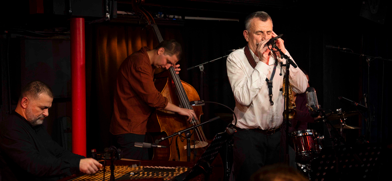 Albumpremier: itt a Dresch Quartet Londonban rögzített koncertalbuma