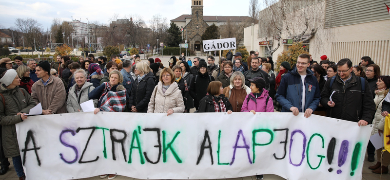 A katolikus püspöki kar elismerte, hogy a tanárok keveset keresnek, és nem becsülik meg őket