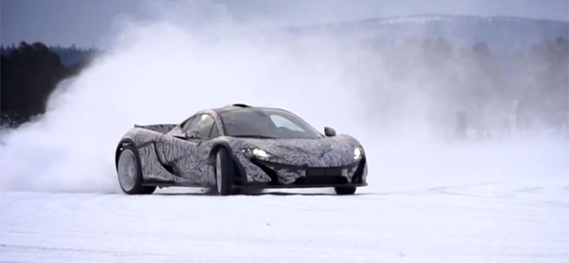 Mit tud egy 900 lóerős hibrid McLaren a hóban? - videó