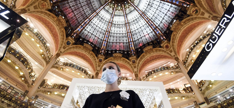 Egymilliárd eurót veszített a Galeries Lafayette a koronavírus miatt
