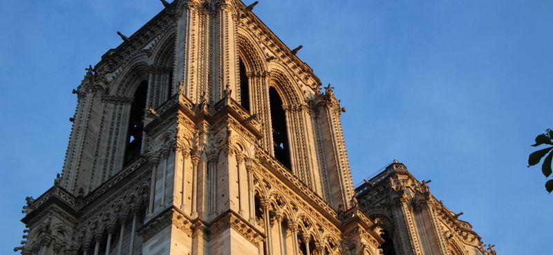 Heves vitákat váltott ki, hogy belépődíjat szednének a Notre Dame-ban