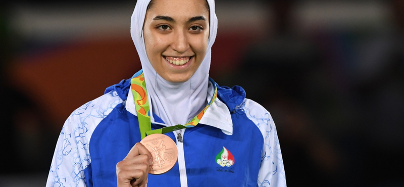 Irán egyetlen női olimpiai érmes sportolója külföldre költözött