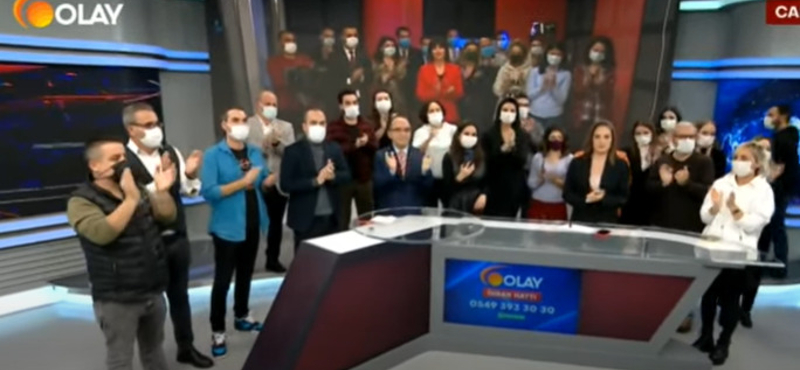 26 napot sugárzott a török kormánykritikus televízió: nem tudott ellenállni a kormányzati nyomásnak