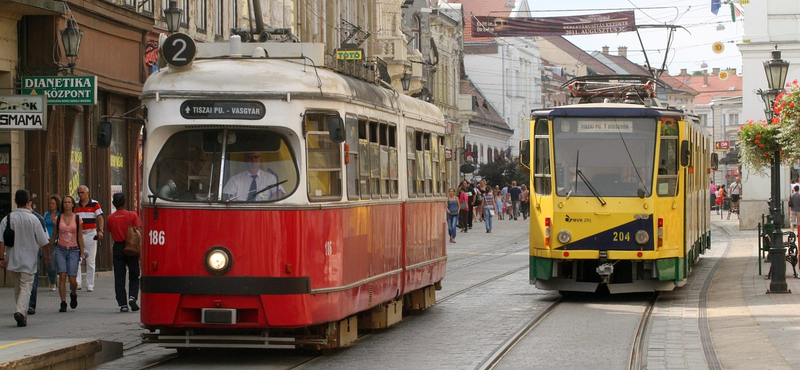 Megúszhatja a fideszes vezető a székház-botrányt