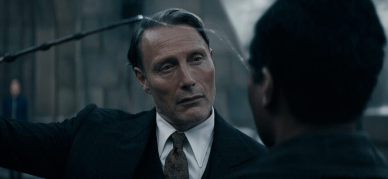 Végre láthatjuk Mads Mikkelsent Grindelwaldként