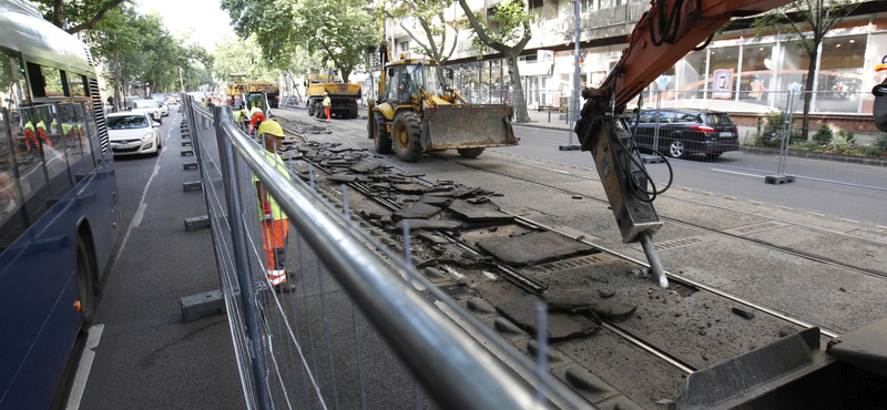 Leállítják két hét múlva az Alkotás utcai és a Villányi úti villamosokat