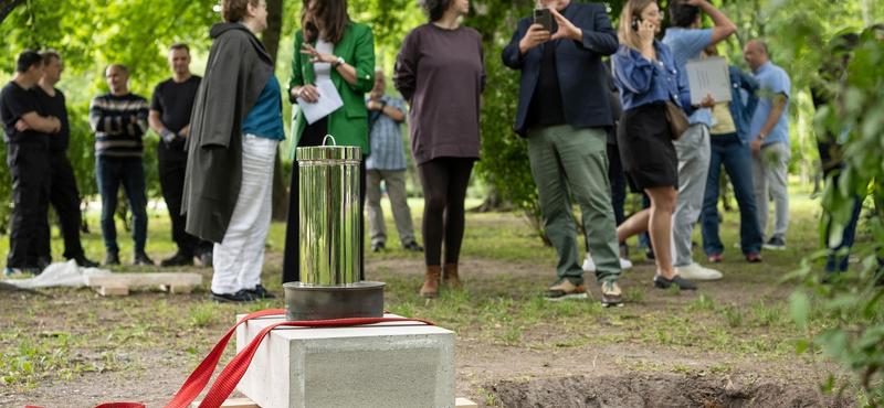 Ezer év múlva tudhatják meg az utódaink, mit gondolunk ma az ő világukról