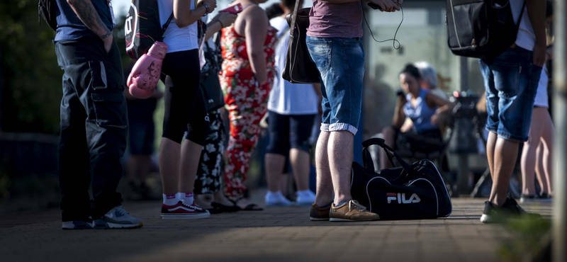 Órákig nem lehetett lejutni vonattal a Balaton északi partjára