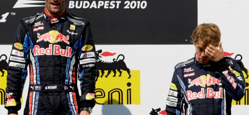 Belharc a Red Bullnál: Webber 2011-ben távozhat a csapattól