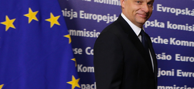 Orbán Viktor Brüsszelbe utazik aláírni az EU-paktumot