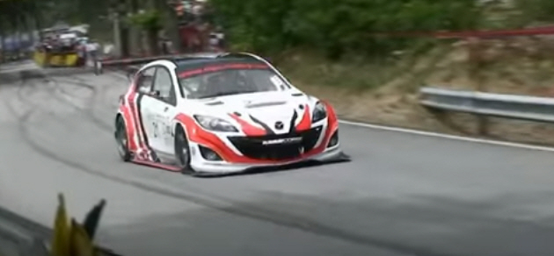 Így hörög fent a hegyen egy 630 lóerős Wankel-motoros Mazda - videó