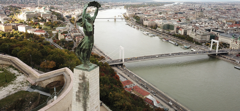 Lezuhant egy ember a Gellért-hegyről