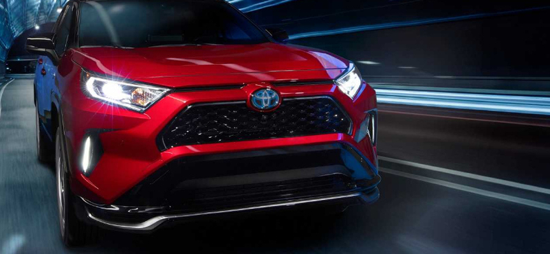 Mostantól a Toyota RAV 4 is kaphat zöld rendszámot