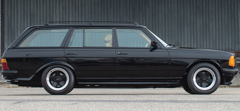 Kevés titokzatosabb Mercedes létezik, mint ez a régi fekete AMG kombi