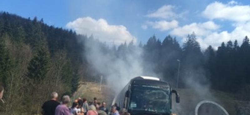 Kiégett egy magyarokat szállító busz Horvátországban