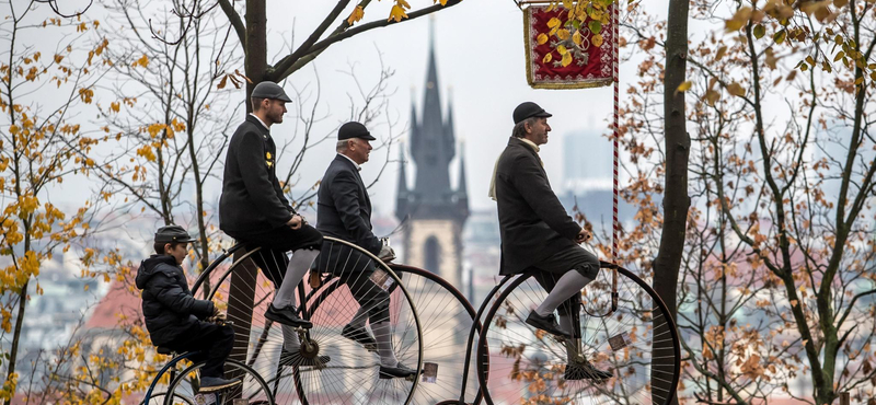 Nem mindennapi bicikliverseny zajlott Prágában - fotók