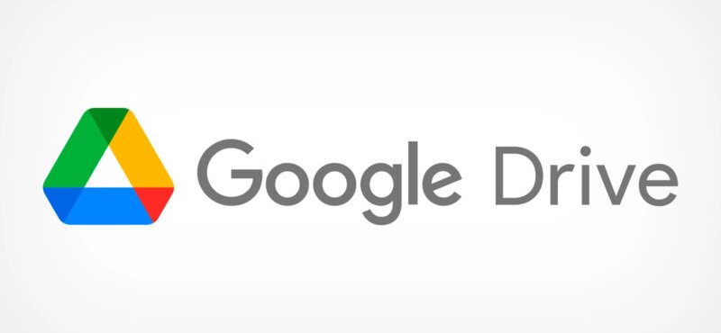 S lőn sötétség – régóta várt funkciót kapott a Google Drive, egy kínos baki kíséretében