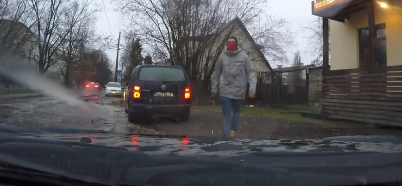 Keménykedni akart az autós, de nagyon megalázó lett a végeredmény – videó