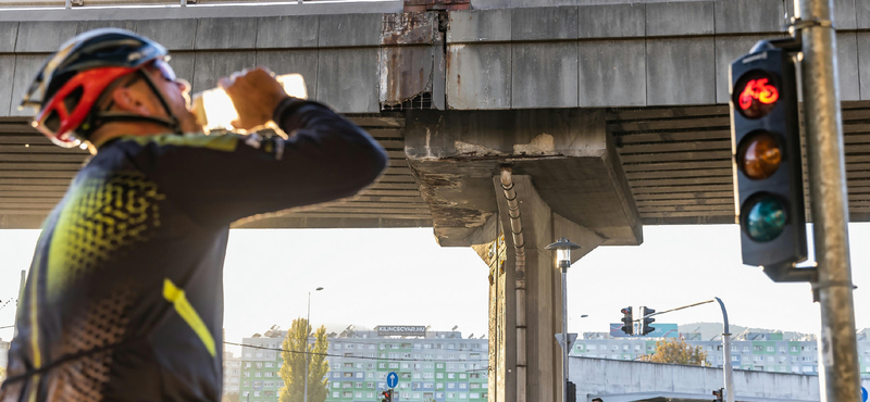 A jövő év első hónapjaiban kezdődhet a Flórián téri felüljáró felújítása