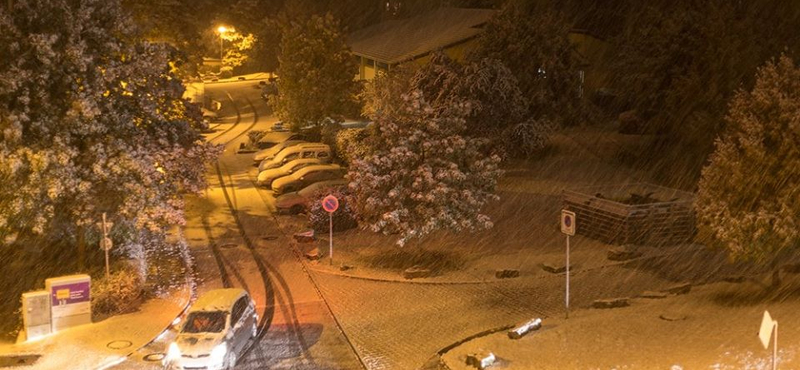 Hótakaró lepte meg a németeket ma reggel – fotók