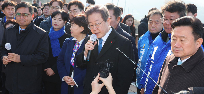 Leszúrták a dél-koreai ellenzék vezetőjét