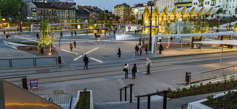 Kalefből tranzitzóna – ilyen egyévesen a felújított Széll Kálmán tér