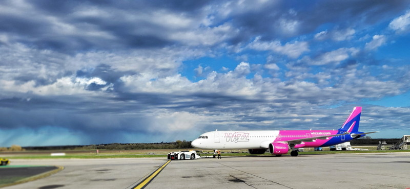 Több mint félmilliárd forintnyi kártérítést fizetett brit utasoknak a Wizz Air ügyfélpanaszok miatt