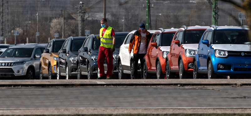 Az egész magyar gazdaságot megrengeti az autógyárak leállása