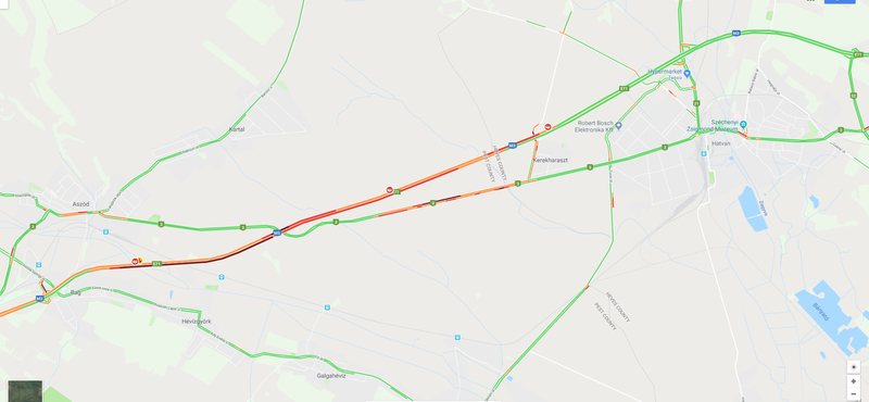 Négyes karambol történt, nagy a dugó az M3-ason