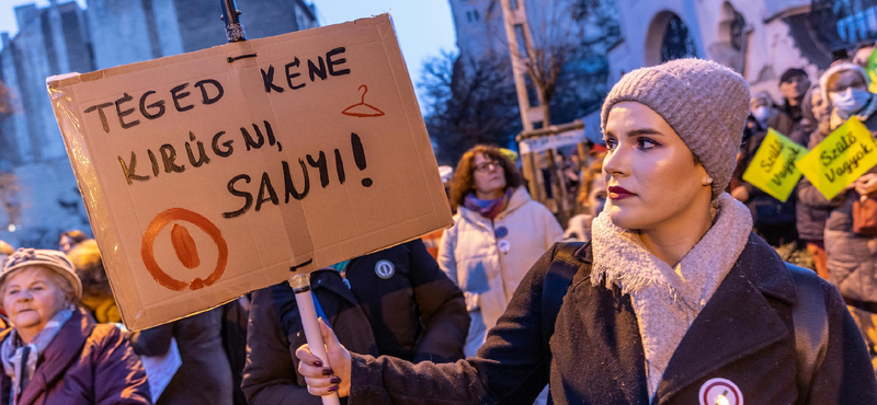 A Fidesz-szavazók többsége szerint is legfeljebb közepes a kormány közoktatásban nyújtott teljesítménye