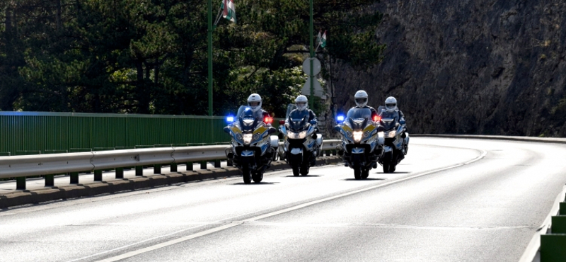 Itt a legújabb rendőrségi motoros akciófilm