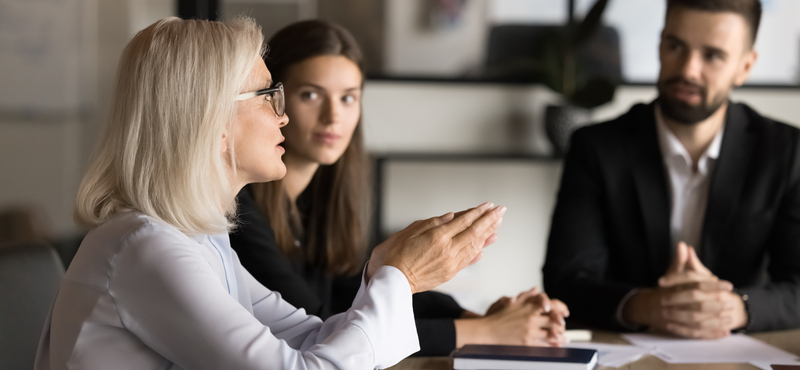 Több menopauzabarát munkahelyet! – Magyarországnak ezen a területen is fel kell még zárkóznia