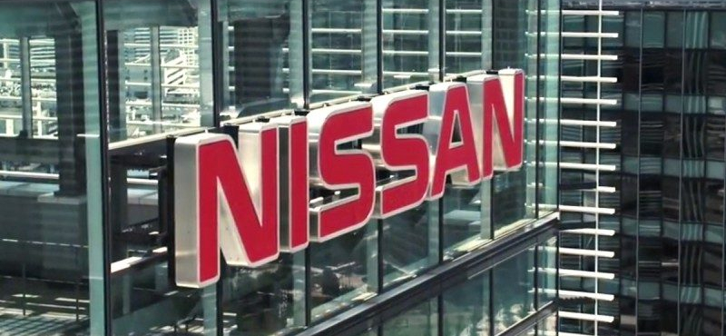 Húszezer embert bocsát el a Nissan